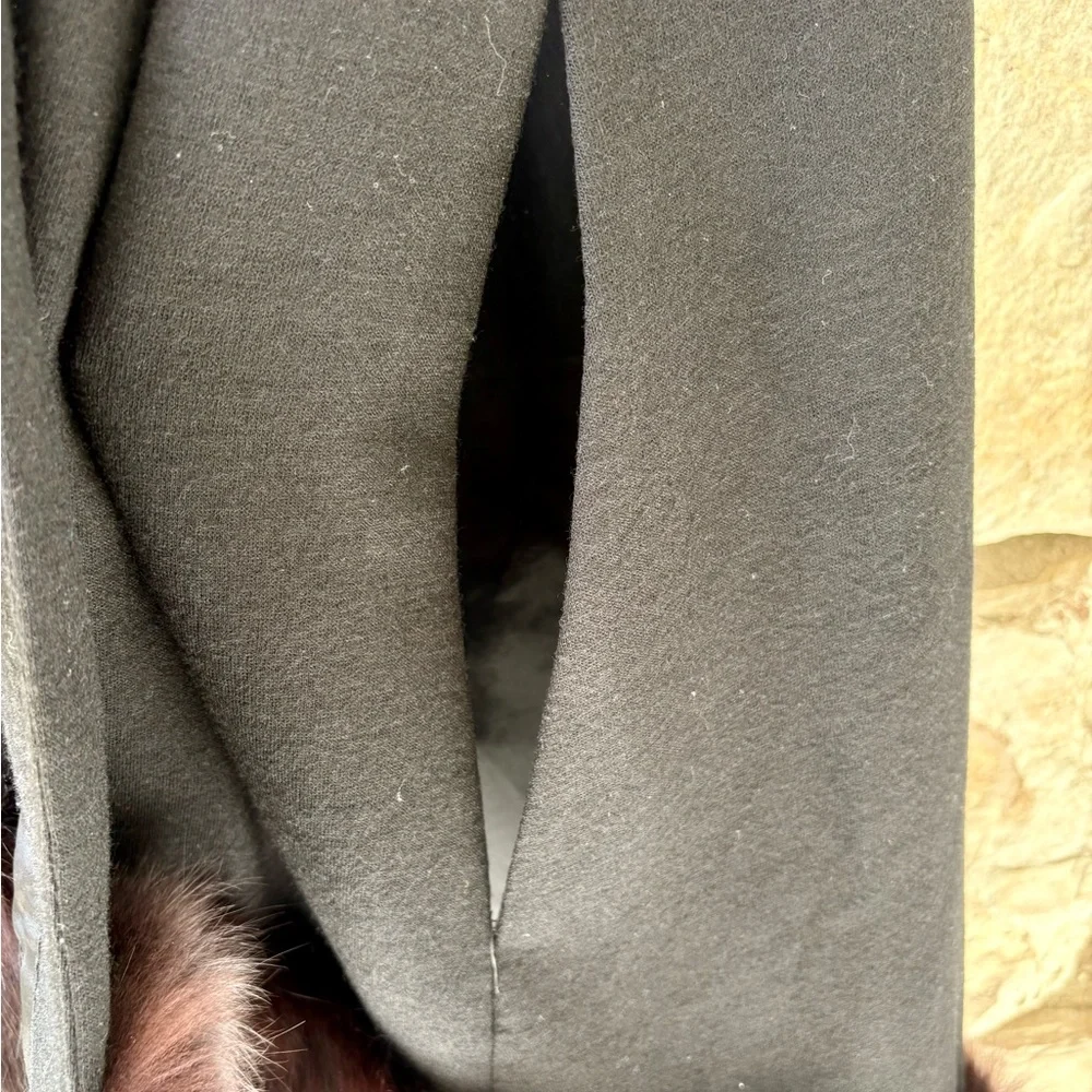 Claralura Original 50’s vintage  Black Cape with Fox Fur Trim one size fits most - Picture 6 of 8